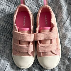 Old Navy Toddler Peachy Pink Velcro Sneakers size 8
